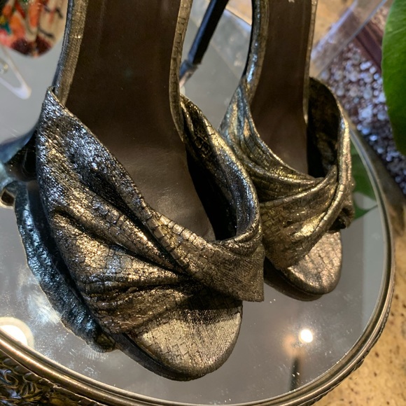 ELIZABETH AND JAMES Pumps - Picture 5 of 9